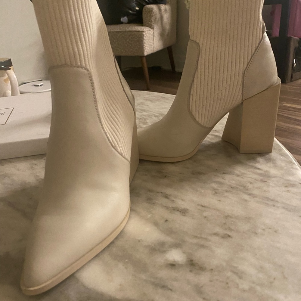Sock bootie